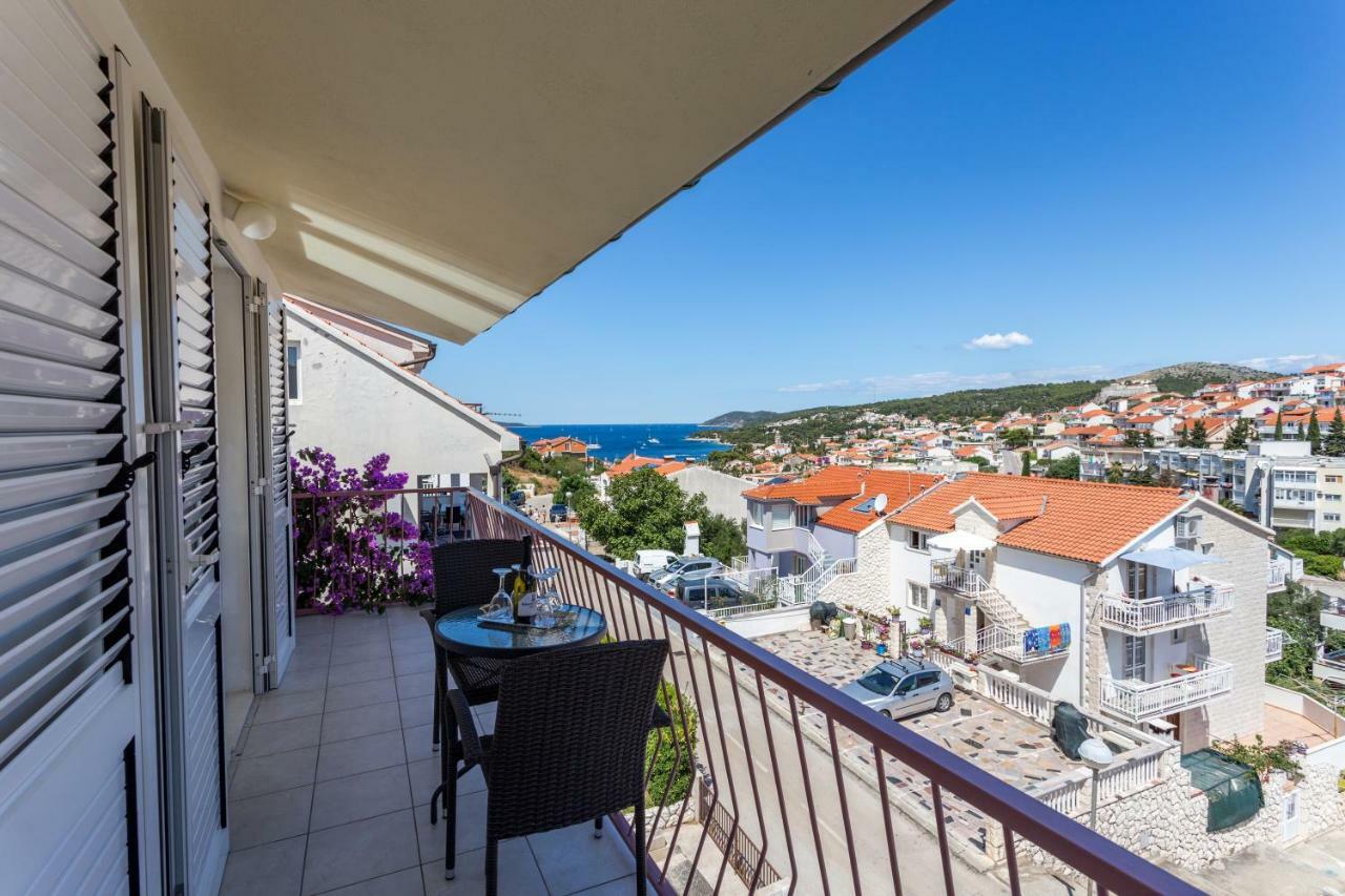 Apartments Sanja Hvar Town Bagian luar foto