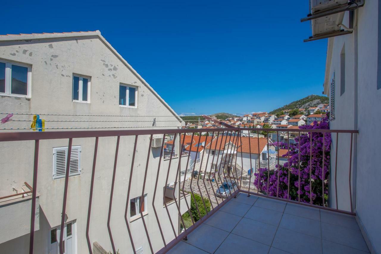 Apartments Sanja Hvar Town Bagian luar foto