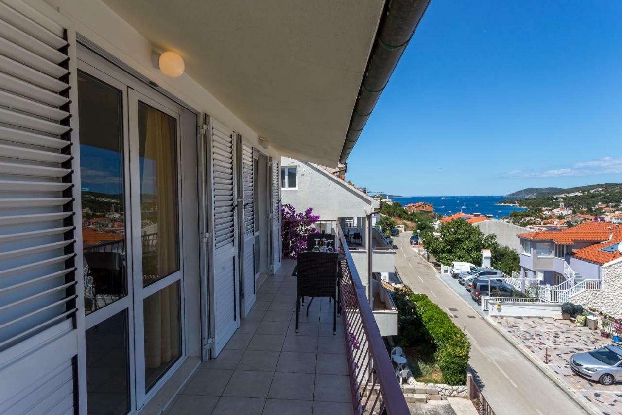Apartments Sanja Hvar Town Bagian luar foto